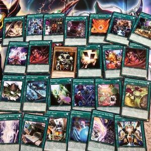 600 Yugioh Card Lot